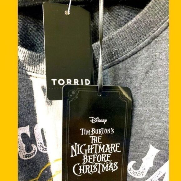 DISNEY/TORRIDJackSkellingtonNight before X-mas Black Spray Bleach Sweatshirt. - Picture 12 of 15